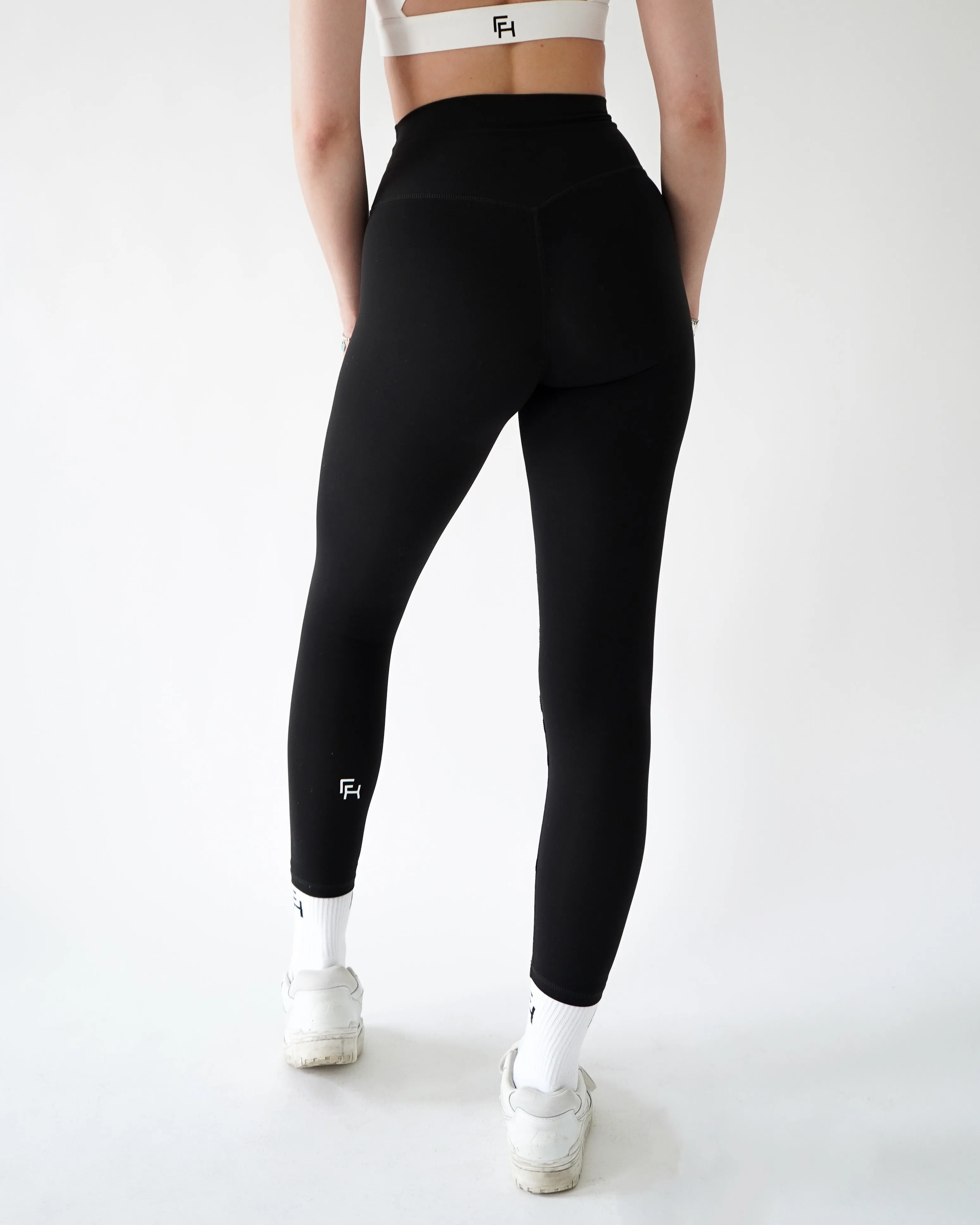 Performance Leggings 28’ - Black