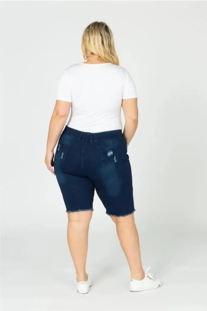 Plus Size Pull-On Super Stretch Distressed Bermuda Short